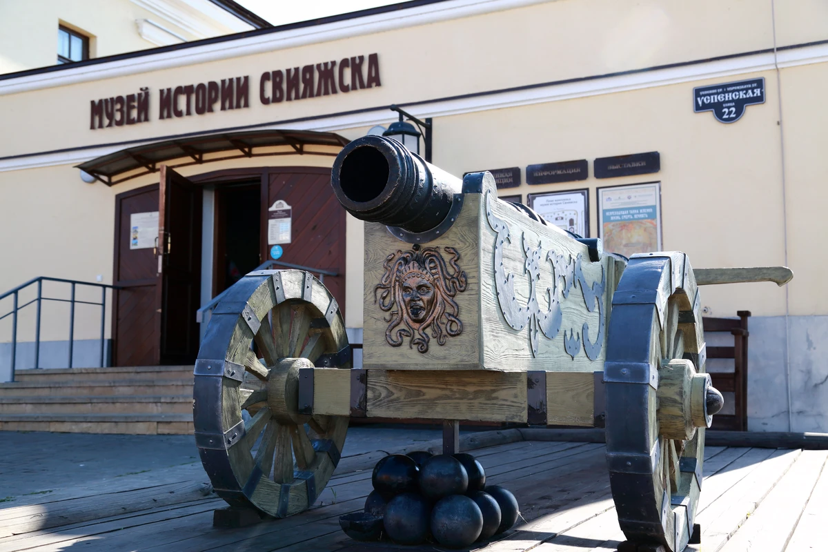 Остров-град Свияжск, Храм всех религий и Раифский монастырь — фото 5